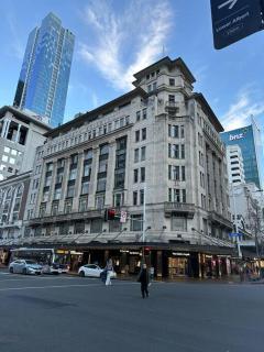 Hyper-Central Apartment Downtown Auckland - 3