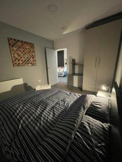 Large House - Contractors - Long stays - Preston - 7