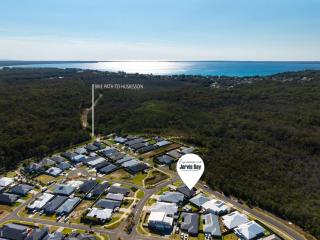 The Bayswood Retreat on Moona Creek by Experience Jervis Bay - 8