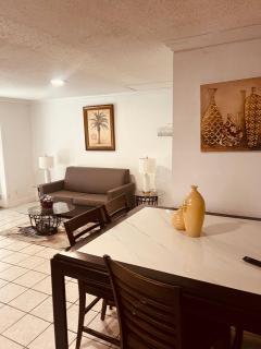 Private comfortable luxury property - 6