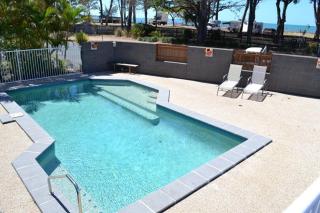 Beach villa on the esplanade - 5