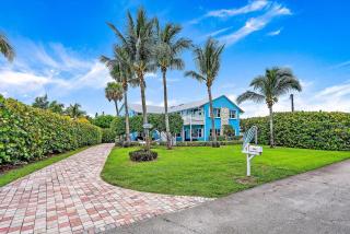 Pet-Friendly 2BR - No Pet Fees - Walk to Beach - 5