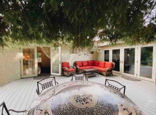 Redwood Garden - Sacramento - 1