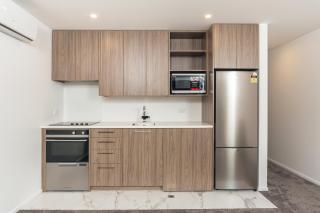 Central Apartment Stone Throw from Hospital - Addington - 0