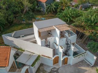 Casa Lumina brand new 2 BR Villa in Babakan - 2