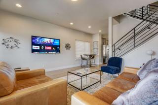 The Chestnut Downtown Rooftop Deck w Firepit - 3