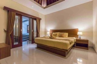Location! Berawa beach 3bdr Spacious pool villa! - Canggu - 2
