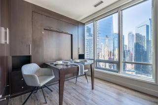 Gorgeous City Views Central Studio Walk to Seawall - 2