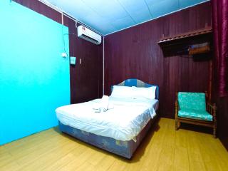 Marang Guest House by RVH - Marang - 9