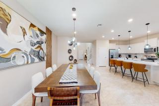 Sweet Retreat, Windsor Island Resort Near Orlando and Disney, by Shine Villas villa - 4