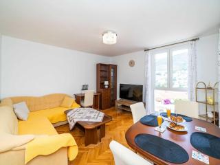 Apartment Klaudia - Two Bedroom Apartment with Balcony - 4