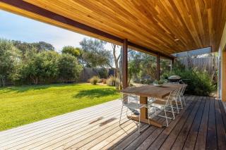 Ivy Tyrone -Gas heated Pool Stunning renovation - Rye - 6