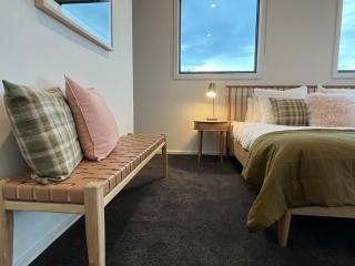 Sea Breeze Sorrento -Shops 280m Beach 800m-12pax - 4