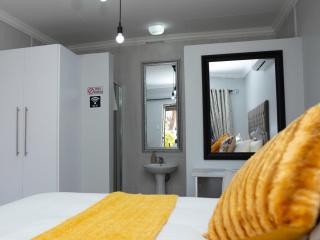 Relmies Place - 9