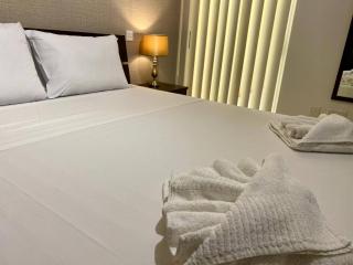 The Pinnacle 3 - 2BED w indoor jacuzzi! by Homely - 6