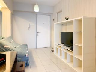 Nice Designed 2BR with Pool View at Green Bay Pluit Apartment By Travelio - Jakarta - 6