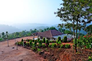 MitlyTree Homestay with Mountain View - Sakleshpur - 0