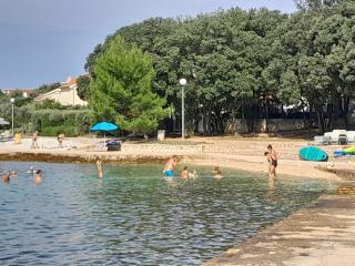 Charming holiday apartment near beach - 4