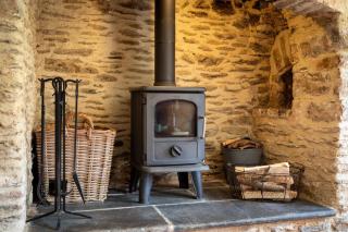 Butterfly Cottage - 8