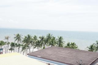 The Beach Bangsaen by Thanthita next to Wonnapa beach FREE DISNEY PLUS - 1