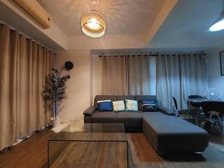 1BR Executive Penthouse Forbeswood Parklane - Manila - 5