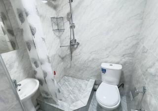Parvona Hostel - Koshkurgan - 1
