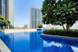 Luxe Sky Living with a View Harbour - Dubai - 4