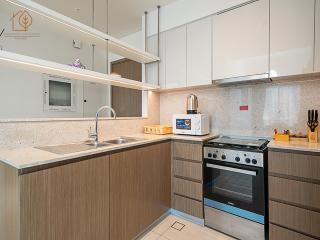 Stunning 3-Bedroom Home with Panoramic Burj Khalifa Views from High Floor 193BR-3 - Dubai - 1