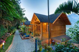 Eterno Camellia & Elettaria Resort with Pool - 0