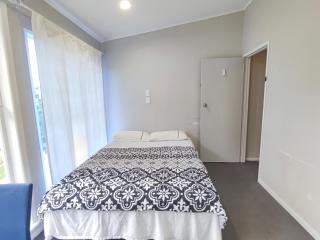 west side beautiful and quiet home - Auckland - 1