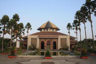 Wijaya Imperial Hotel - Yogyakarta - 2