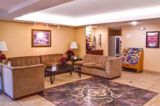 Econo Lodge - Willowbrook - 7