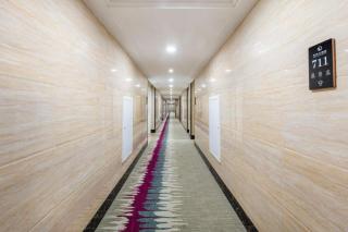 JIN HENG HUA YAN HOTEL - Guangzhou - 1