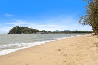 Solace on Castleton - Modern, Spacious, Private - 9