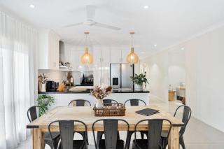 Solace on Castleton - Modern, Spacious, Private - 7