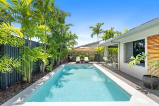 Solace on Castleton - Modern, Spacious, Private - 3