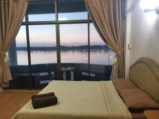 Just Mansion Hotel - Nong Khai - 3
