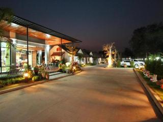Phakawan Hotel - Maha Sarakham - 0