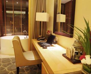 Cixi Hangzhou Bay Hotel - 1