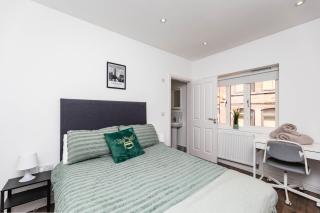 2 Bedroom City Centre House with Ensuite Next to Music Arena - 9
