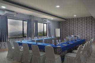 Fafa Hill Hotel and Resort - Bogor - 1