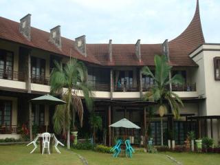 Campago Resort Hotel - Bukittinggi - 1