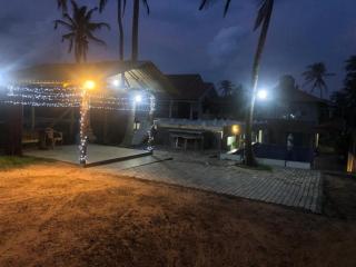 C J Beach Resort - Colombo - 4