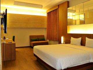Lotus Hotel Subang - Bandung - 1