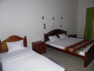Lagoon Beach Resort - Tangalle - 3