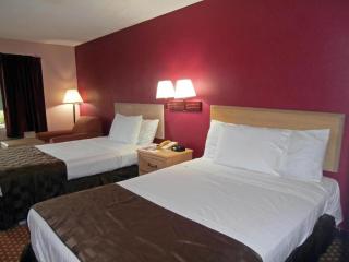 Quality Inn - Lake Park - 3
