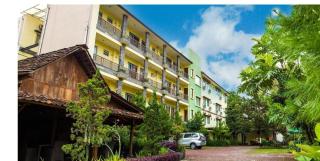 Lotus Bandung Hotel, Cafe, and Meeting Place - 5
