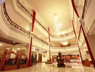 Plaza Hotel Tegal - 8