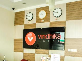 Vindhika Hotel - Makassar - 4