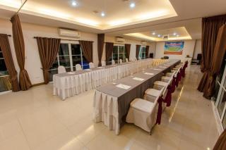 Varee Valley Resort and Restaurant - Ubolratana - 1